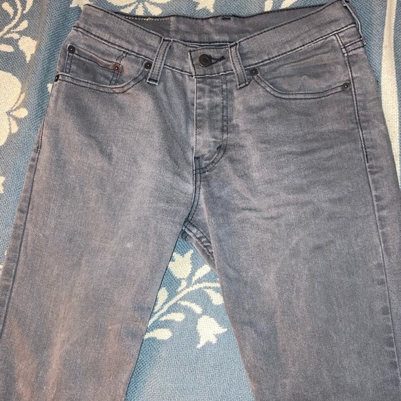 Levi’s Jeans 28”W by 32” inseam - Picture 3 of 3